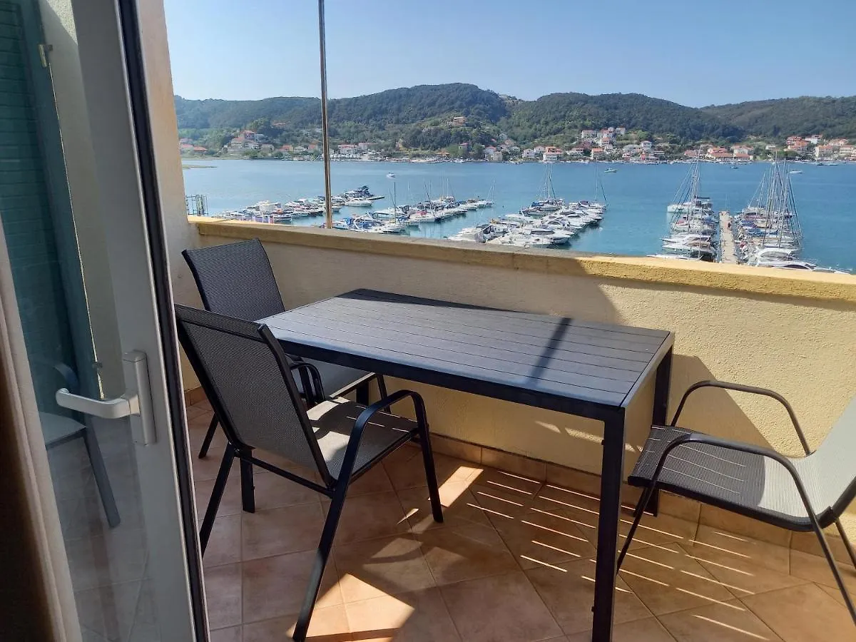 Guest house More Supetarska Draga